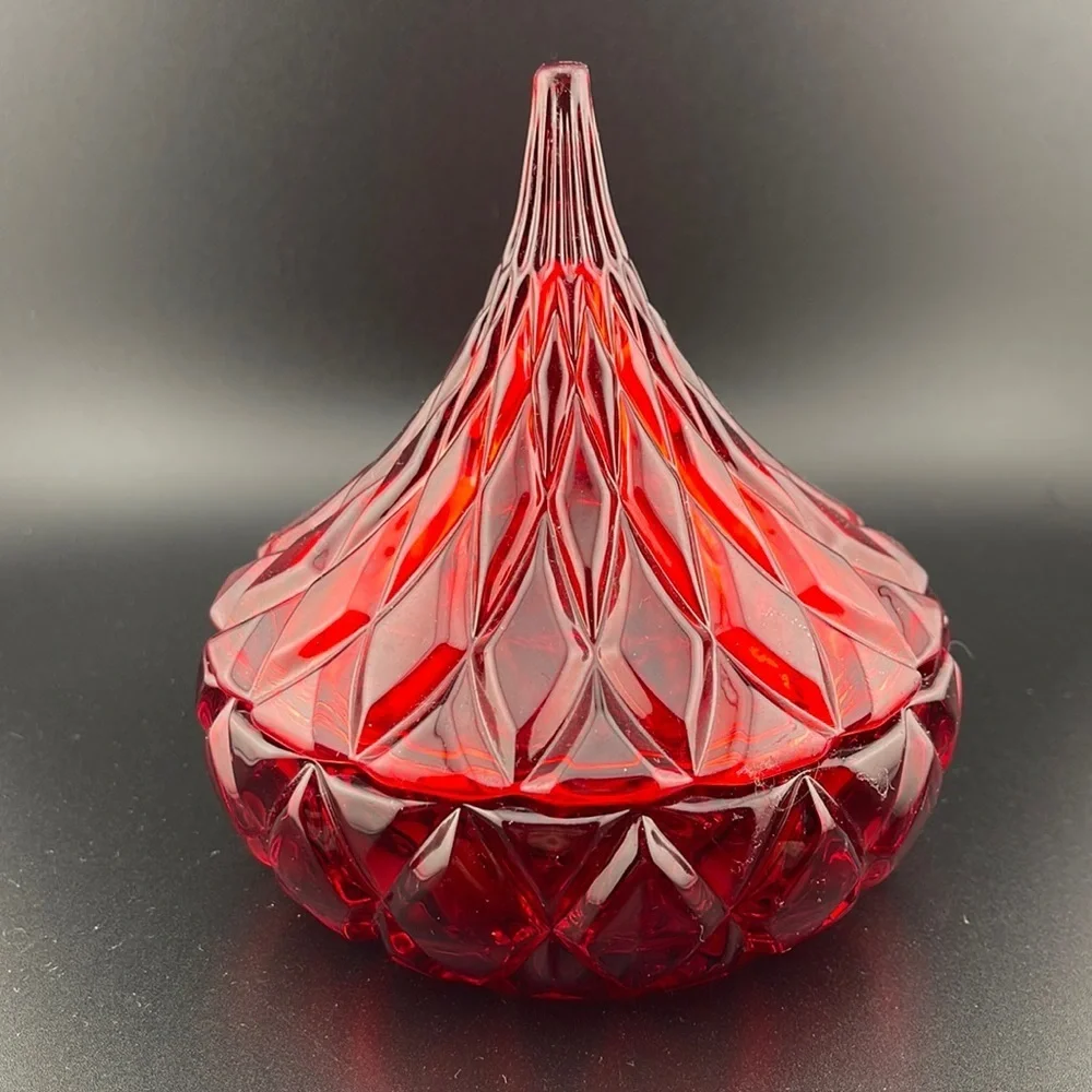 Shannon Crystal Red “Kiss” Shaped Dish
